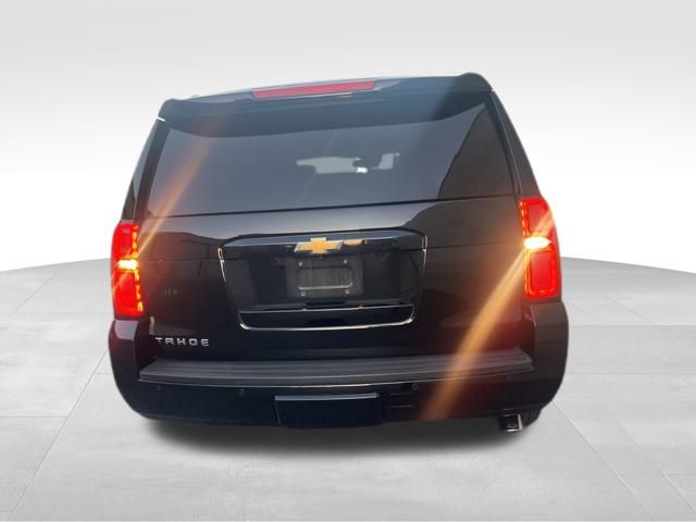 2016 Chevrolet Tahoe LT photo 2