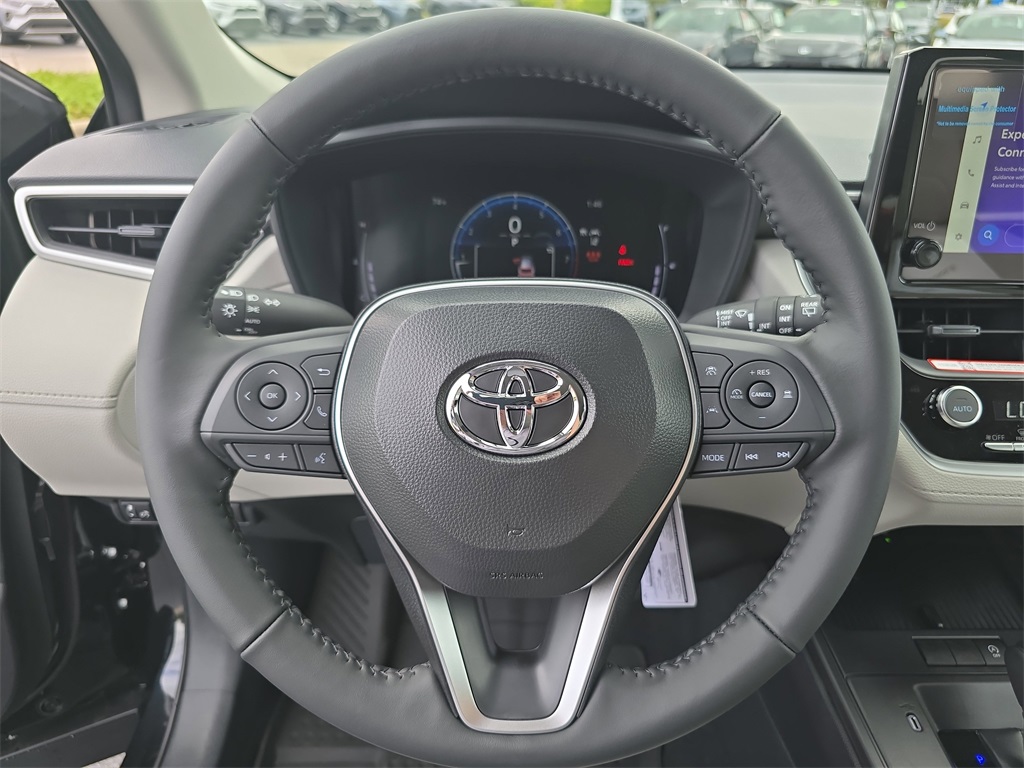 2026 Toyota Corolla Cross LE photo 16