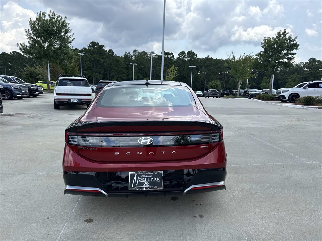 2025 Hyundai Sonata Hybrid Limited photo 4