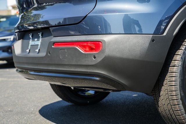 2026 Volvo XC40 photo 6