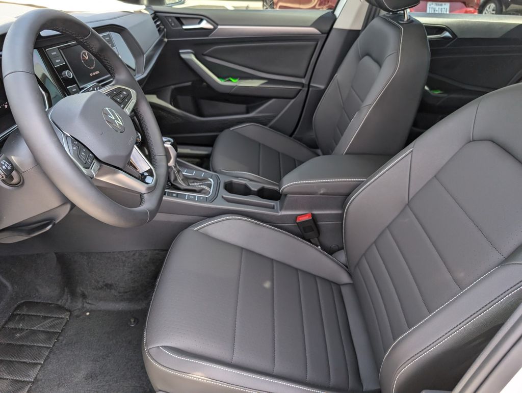 2024 Volkswagen Jetta 1.5T SE photo 11