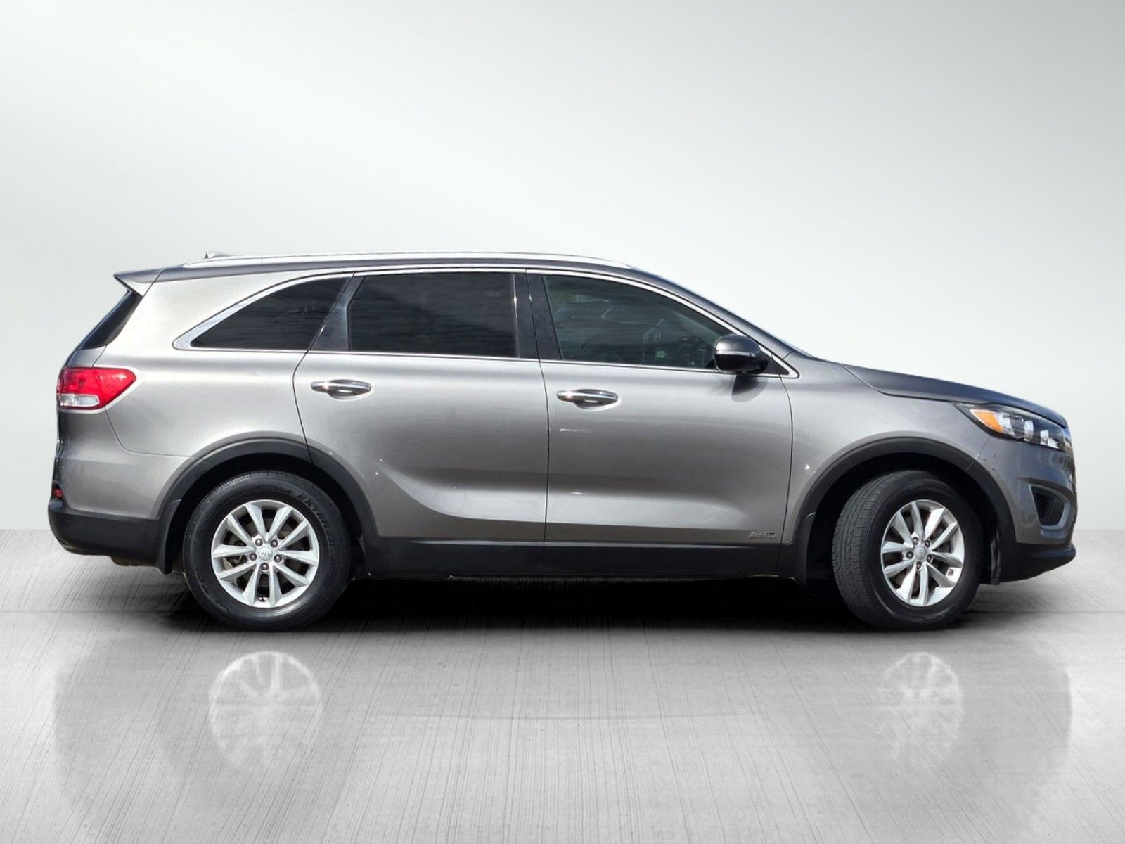 2018 Kia Sorento LX photo 3