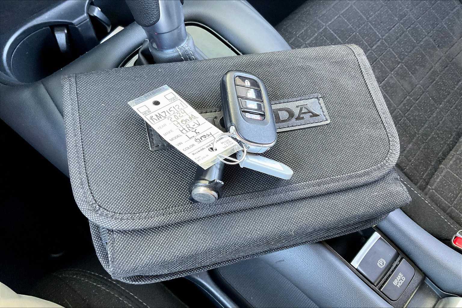 2024 Honda HR-V LX photo 13