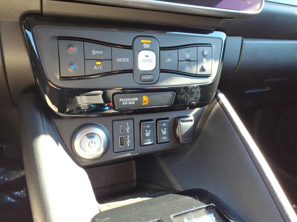 2024 Nissan Leaf SV Plus photo 18