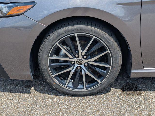 2023 Toyota Camry SE photo 9