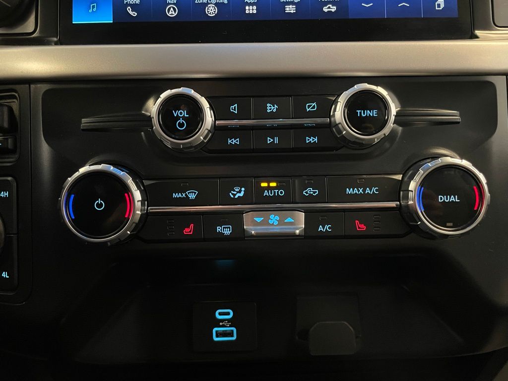 2022 Ford F-150 XLT photo 18