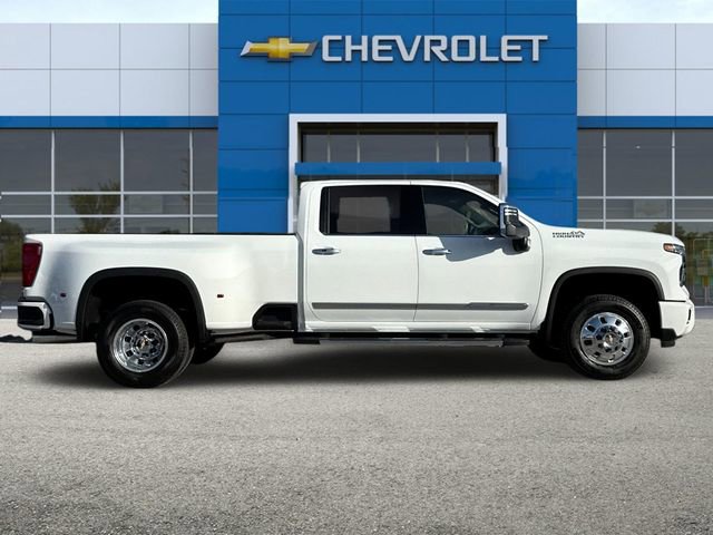 2026 Chevrolet Silverado 3500HD High Country photo 3