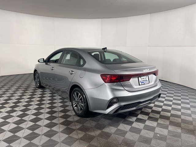 2023 Kia Forte LXS photo 7