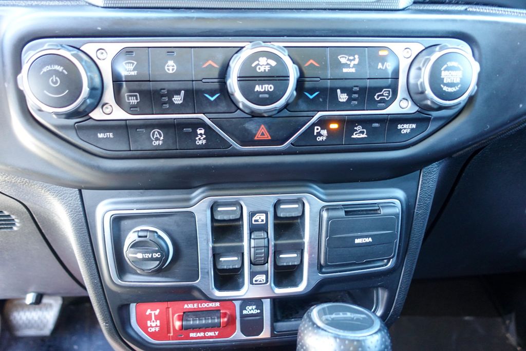 2021 Jeep Gladiator Mojave photo 22