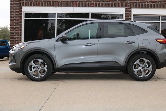 2025 Ford Escape Hybrid ST-Line Select photo 3
