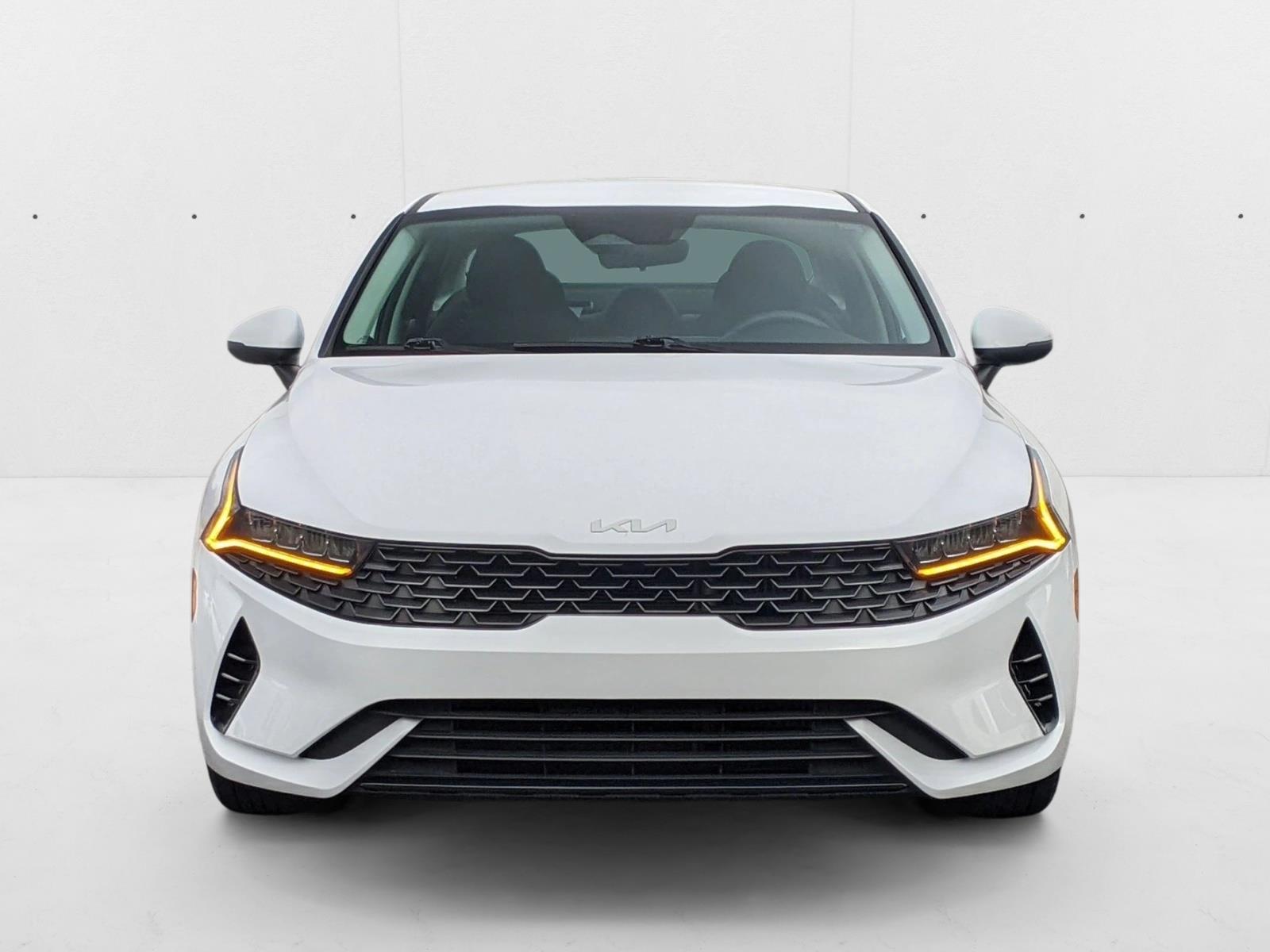 2023 Kia K5 LXS photo 2