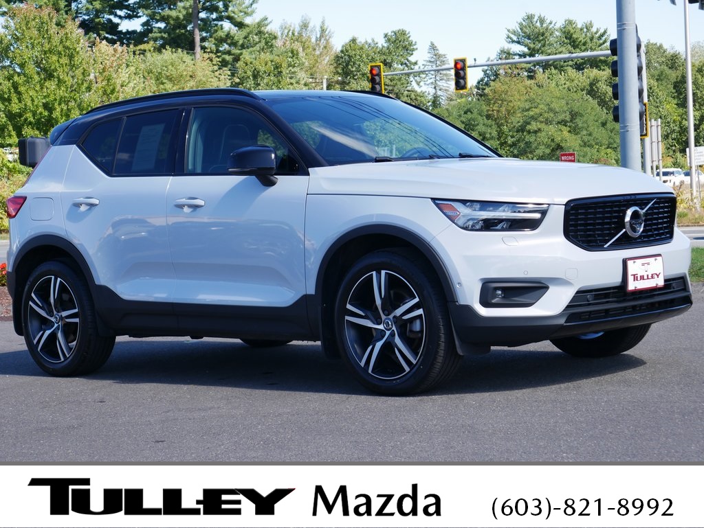 2022 Volvo XC40