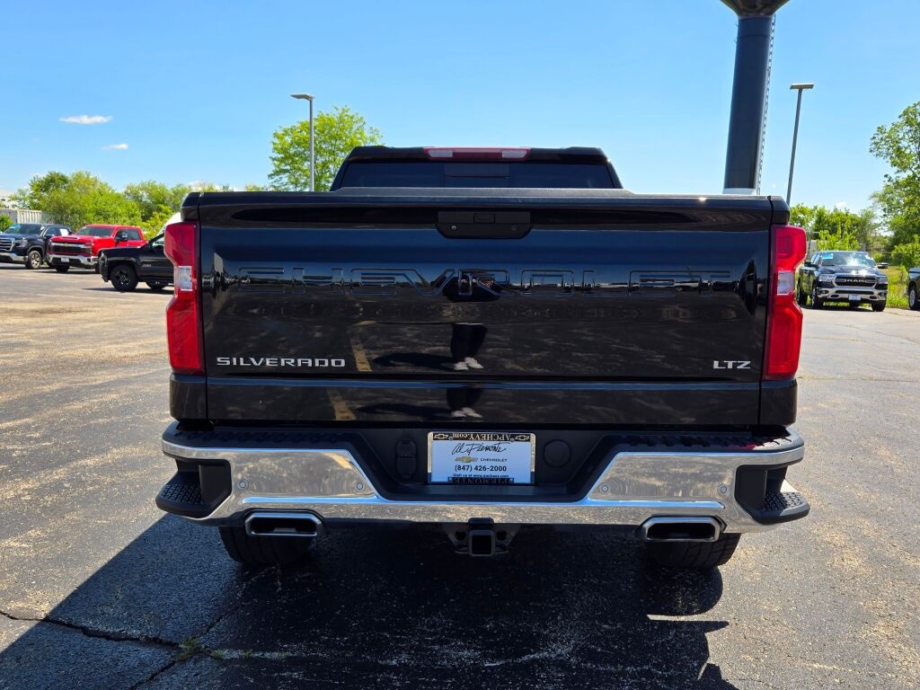 2022 Chevrolet Silverado 1500 LTZ photo 11