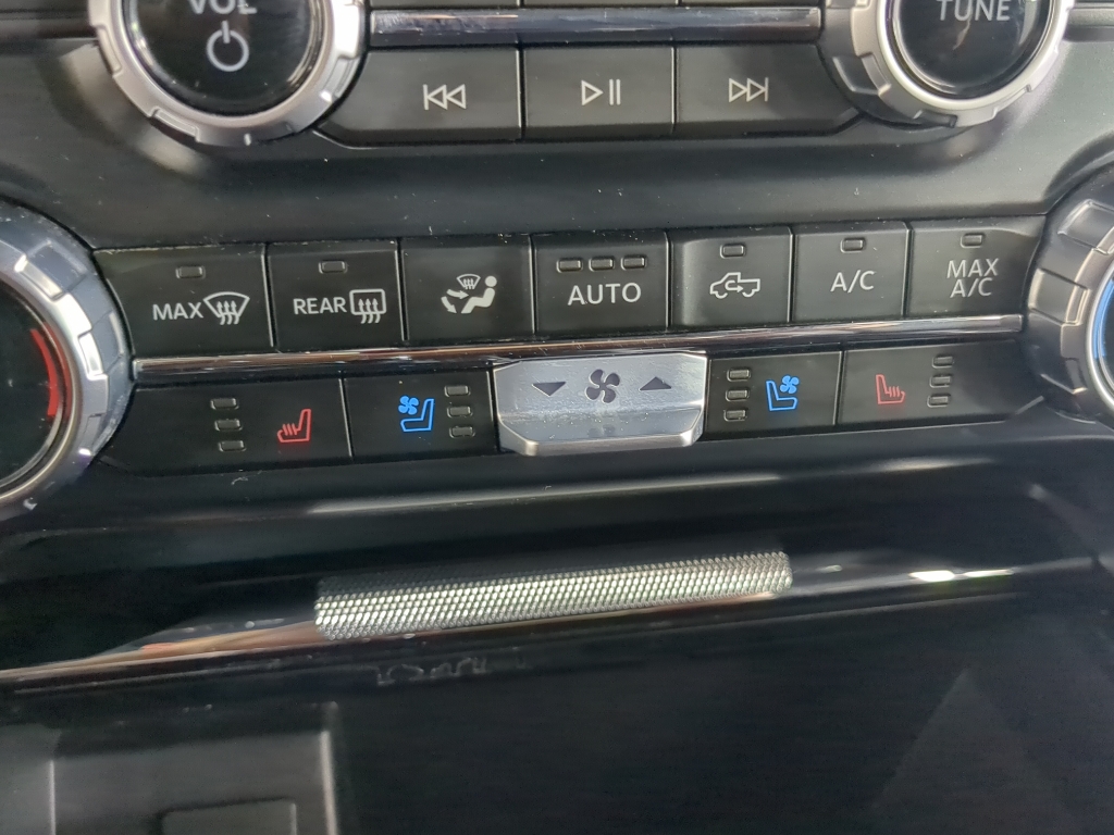 2023 Ford F-150 Lariat photo 19