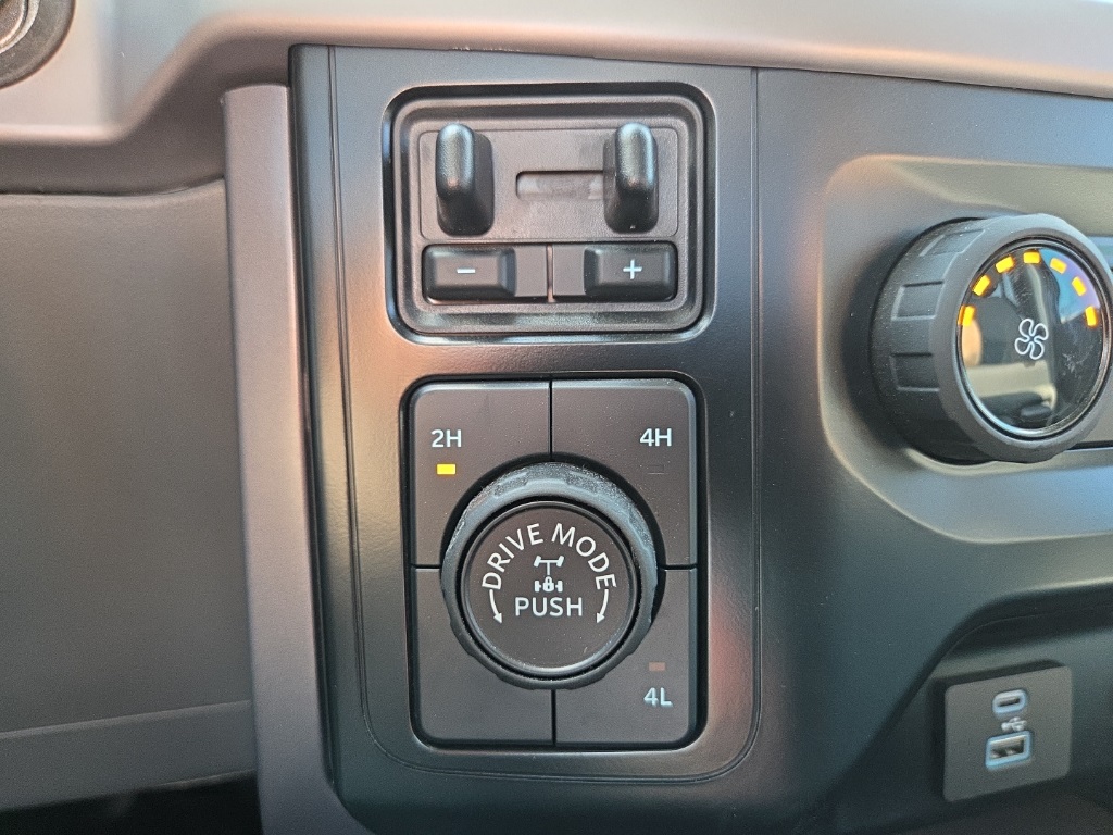 2023 Ford F-150 XLT photo 39