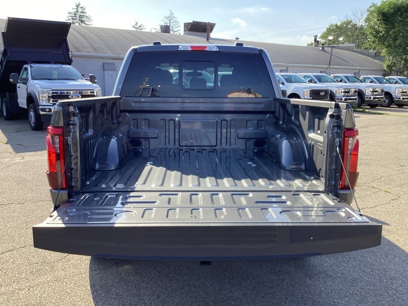 2025 Ford F-150 XLT photo 10