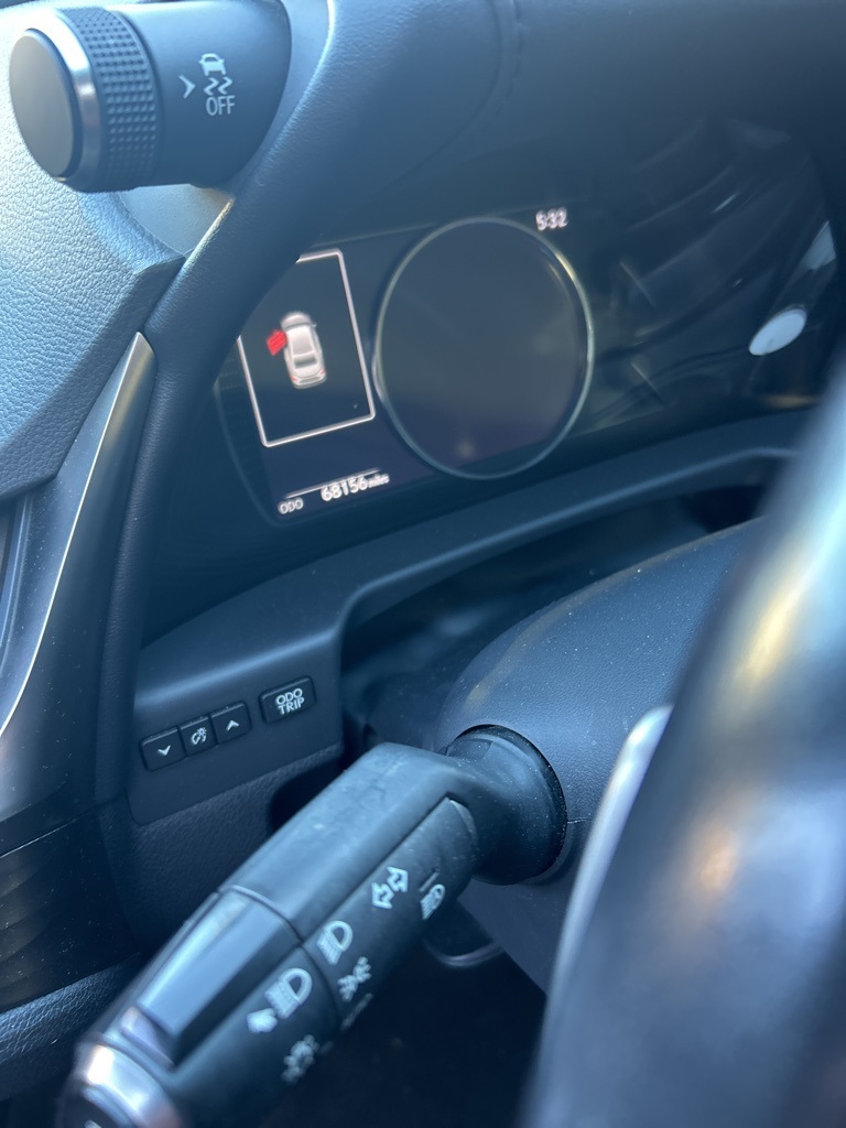 2019 Lexus ES 300h photo 5