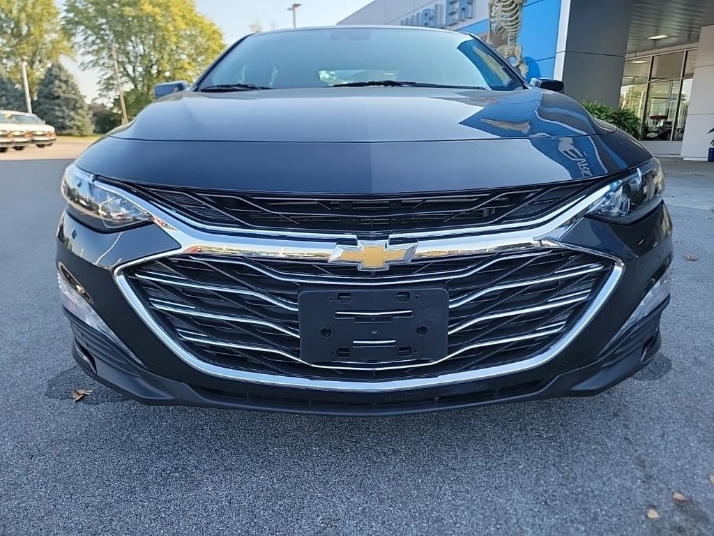 2023 Chevrolet Malibu 1LT photo 5