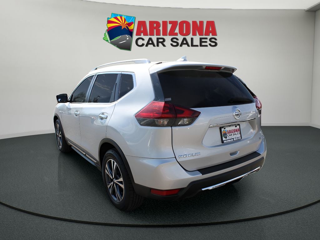 2018 Nissan Rogue SL photo 2