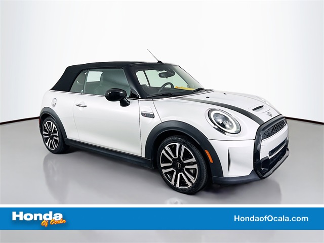 2023 MINI Convertible S's photo