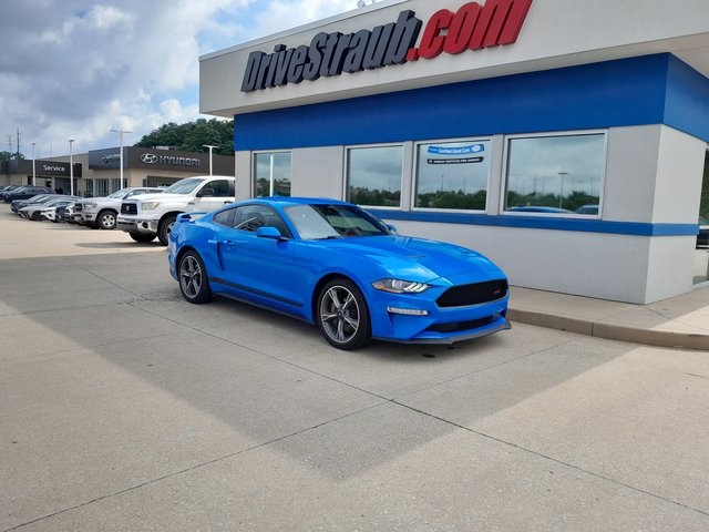 2023 Ford Mustang GT Premium photo 2