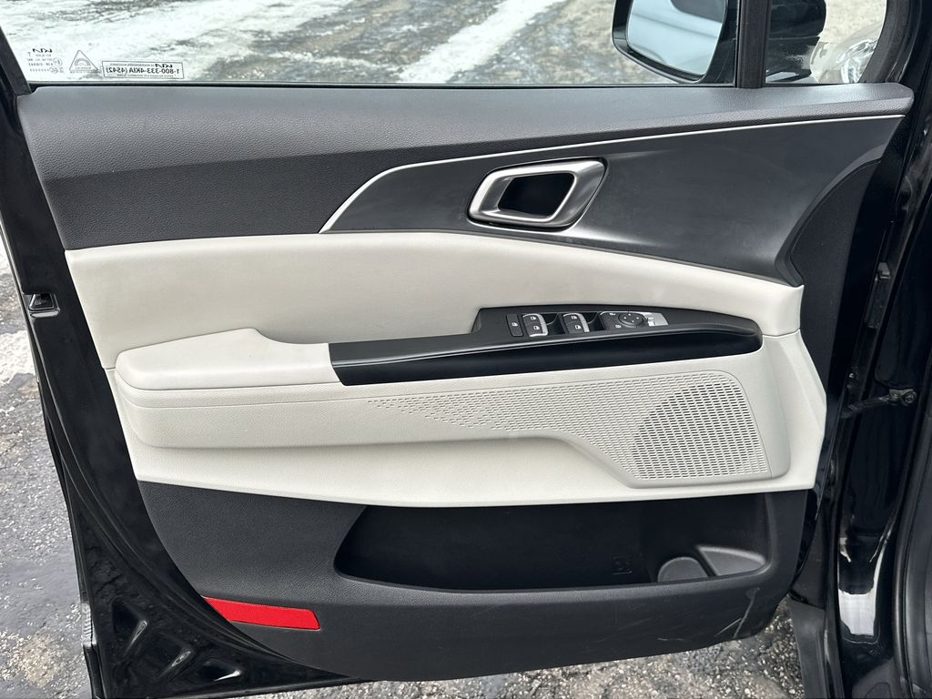2024 KIA CARNIVAL - Image 18