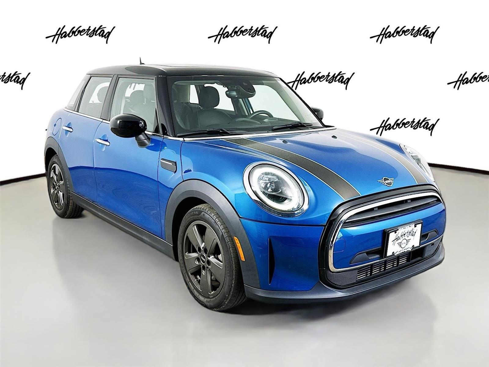 2023 Mini Cooper 4 Door Hardtop photo 3