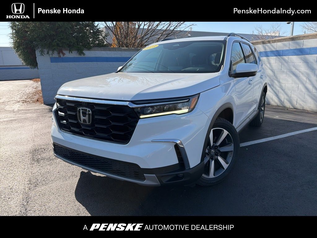 2023 Honda Pilot Elite's photo