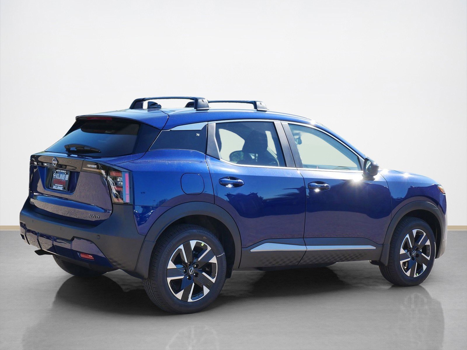2026 Nissan Kicks SV photo 2