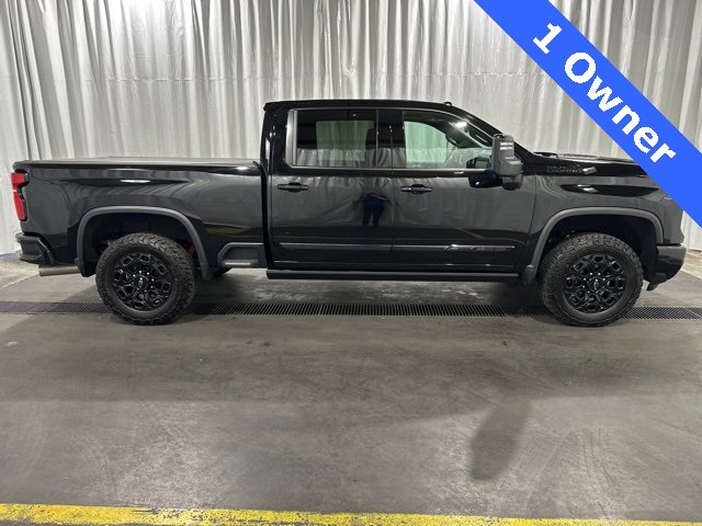 2024 Chevrolet Silverado 2500HD High Country photo 2