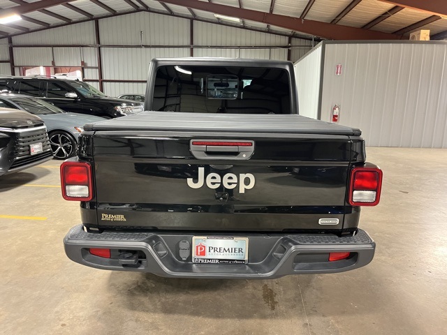 2021 Jeep Gladiator Overland photo 3