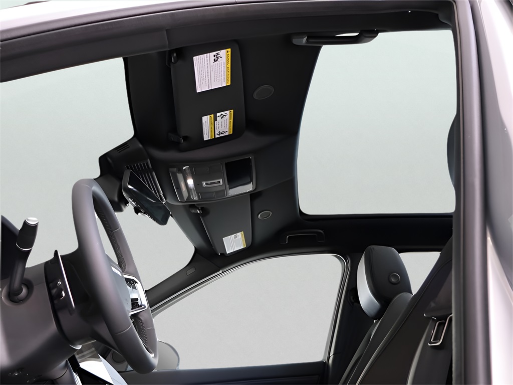 2025 Land Rover Discovery Sport SE photo 35