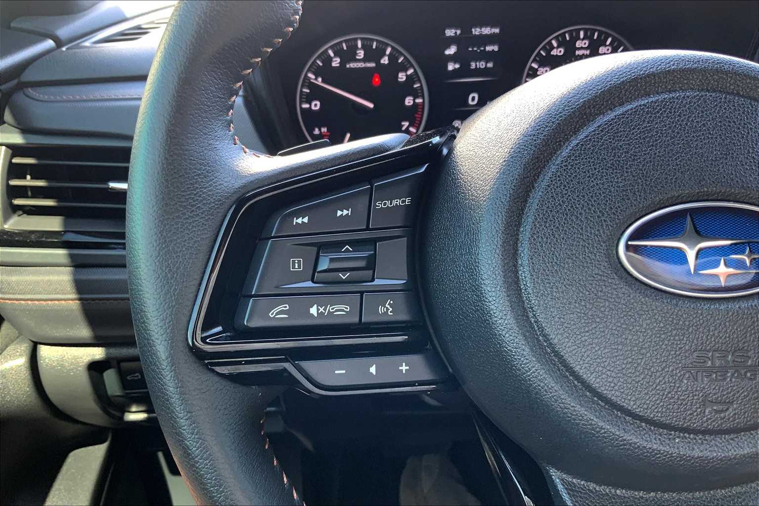2025 Subaru Forester Touring photo 21