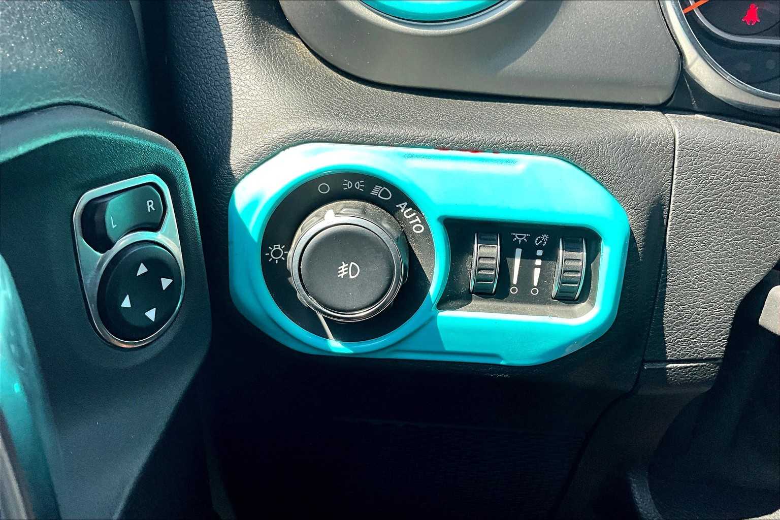 2021 Jeep Wrangler Unlimited Sport photo 30