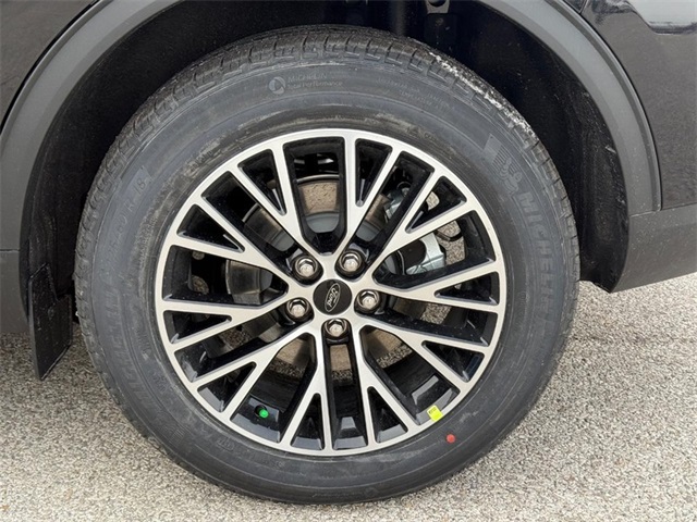 2025 Ford Escape Plug-In Hybrid photo 4