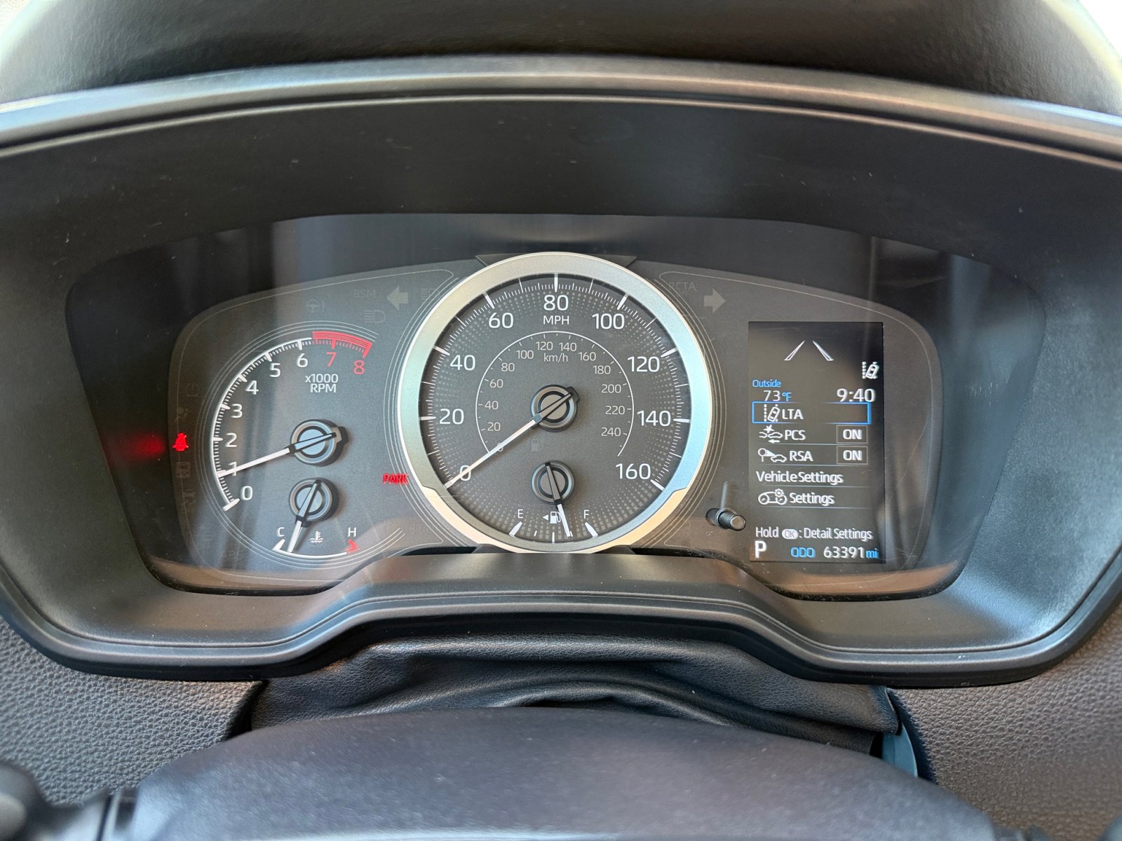 2022 Toyota Corolla LE photo 11