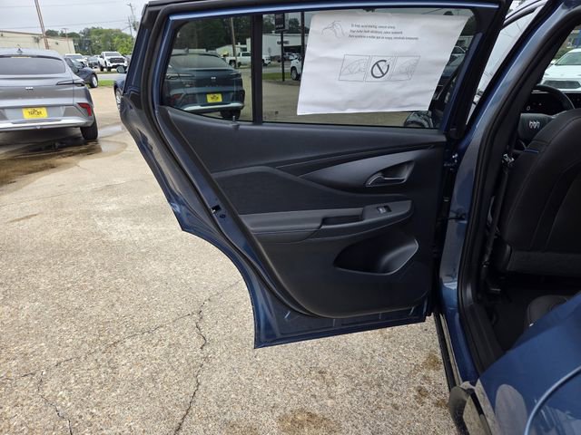 2025 Buick Envista ST photo 26