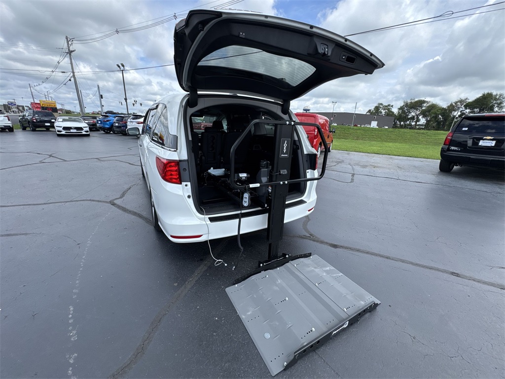 2020 Honda Odyssey EX-L photo 24