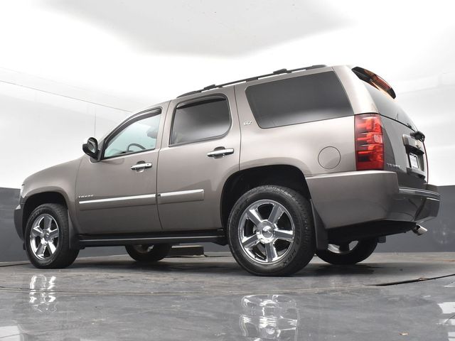 2014 Chevrolet Tahoe LTZ photo 17