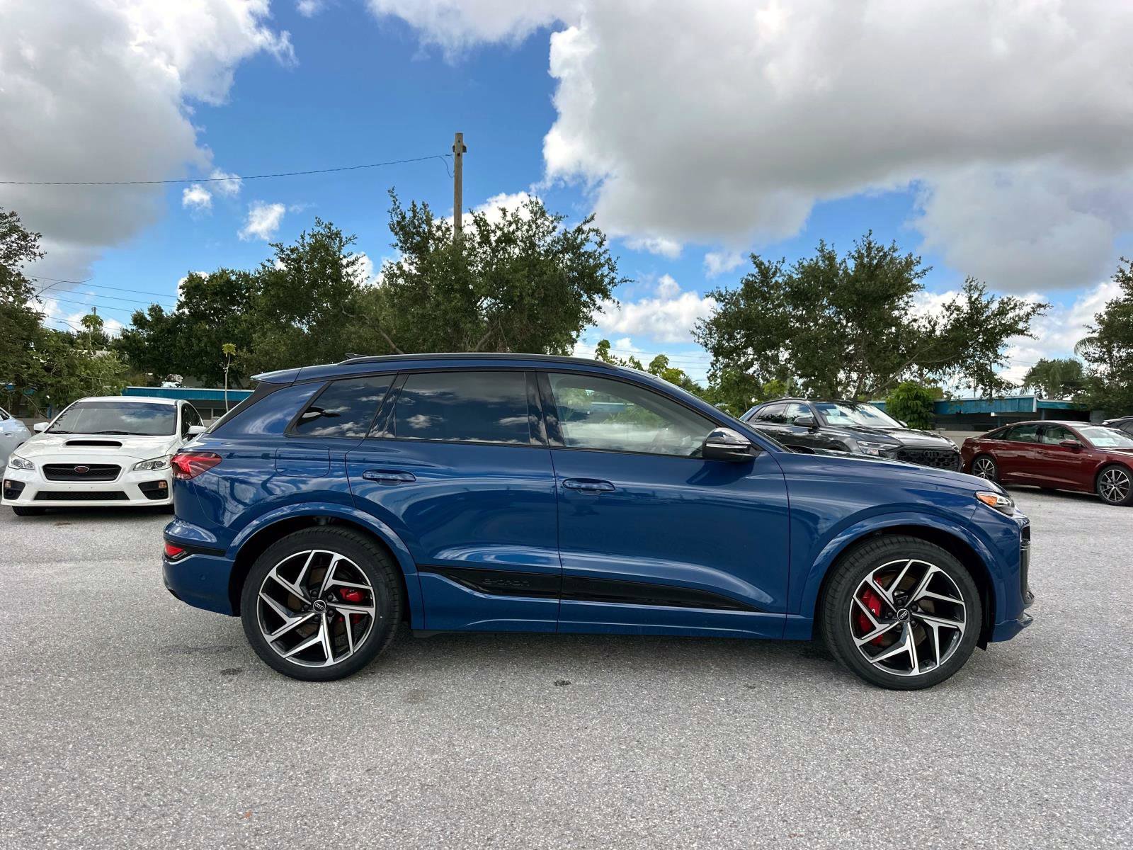 2025 Audi SQ6 photo 3