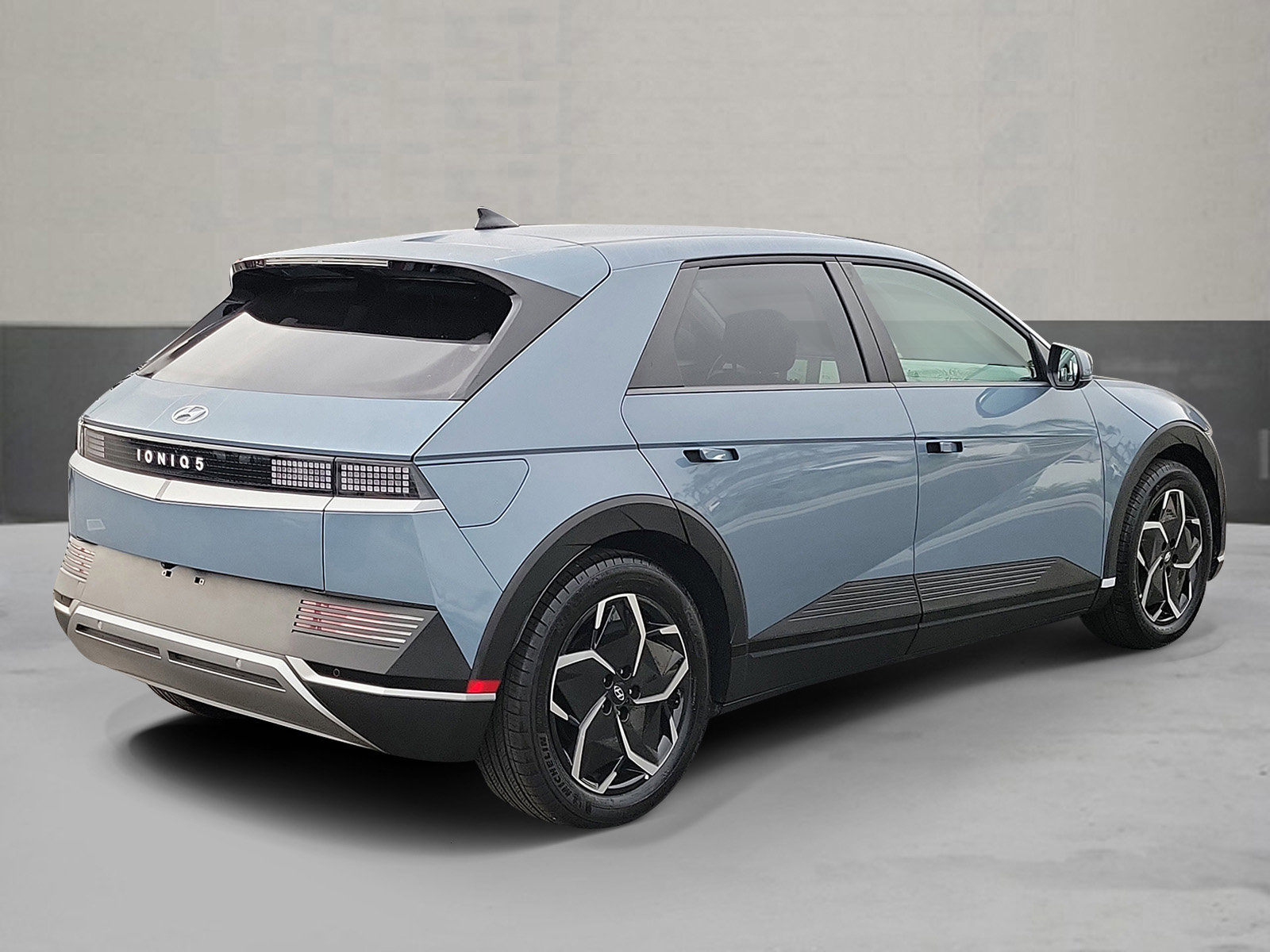 Used 2024 Hyundai IONIQ 5 SE with VIN KM8KM4DE3RU330498 for sale in Cerritos, CA