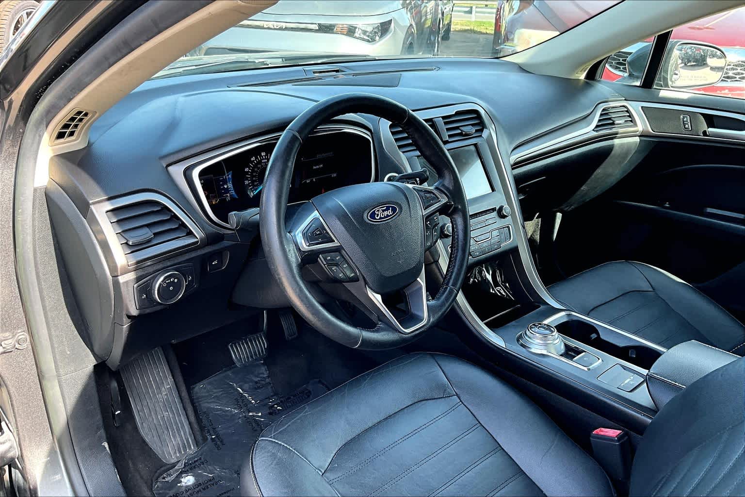 2018 Ford Fusion SE photo 15