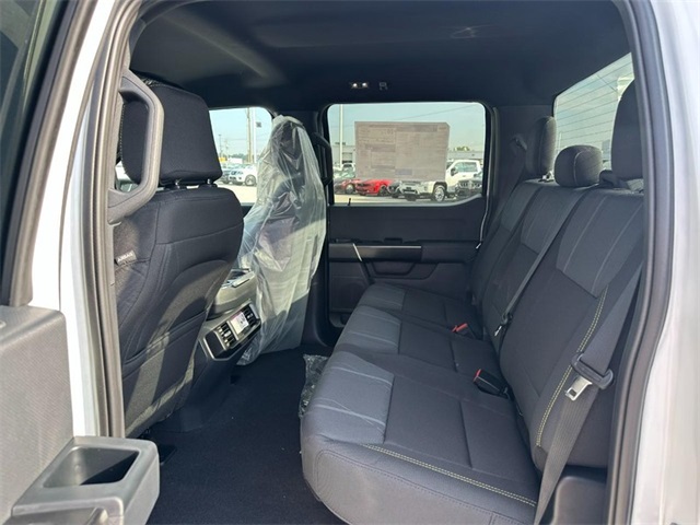 2025 Ford F-150 STX photo 4