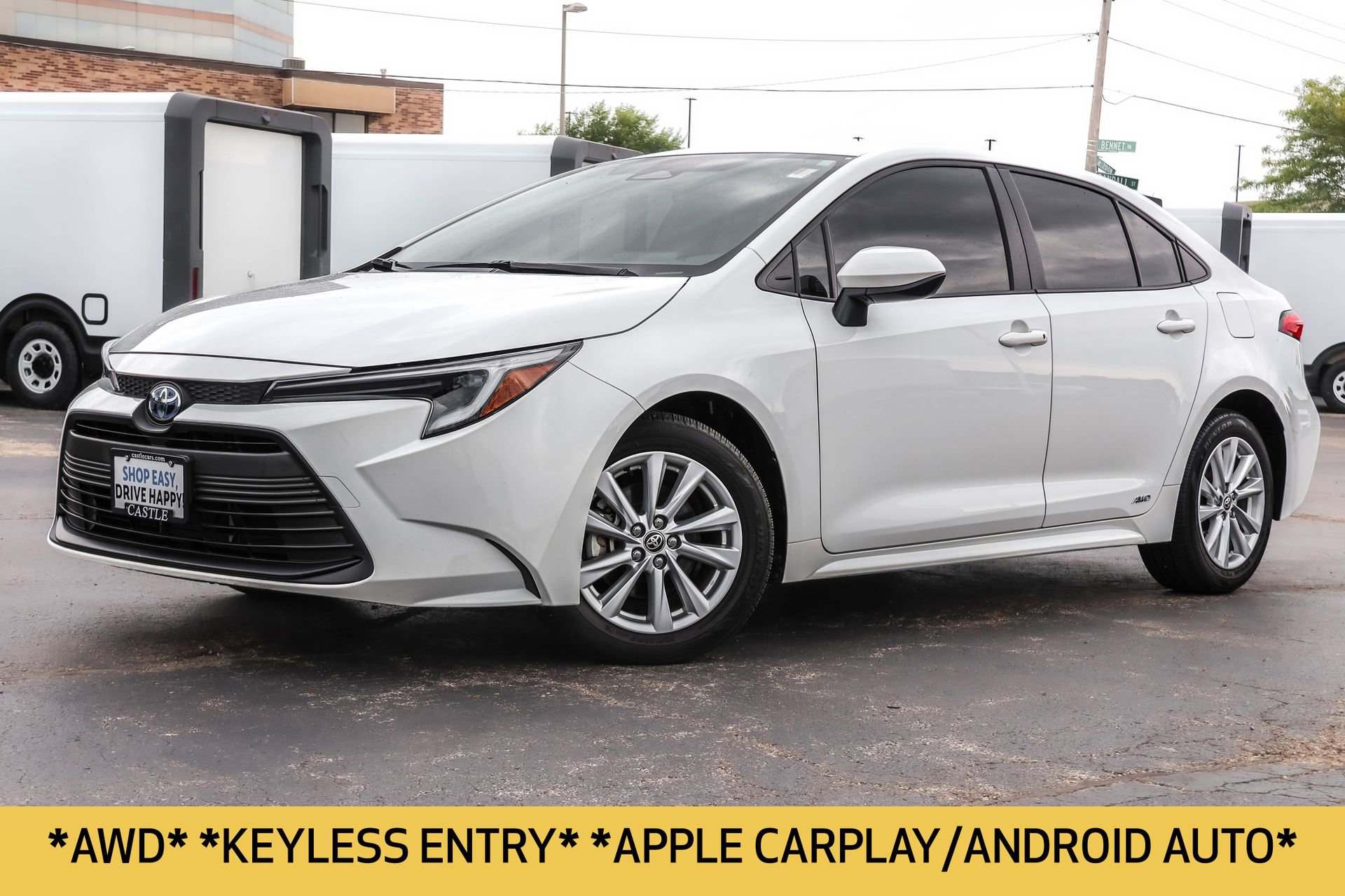 2023 Toyota Corolla Hybrid LE photo 2