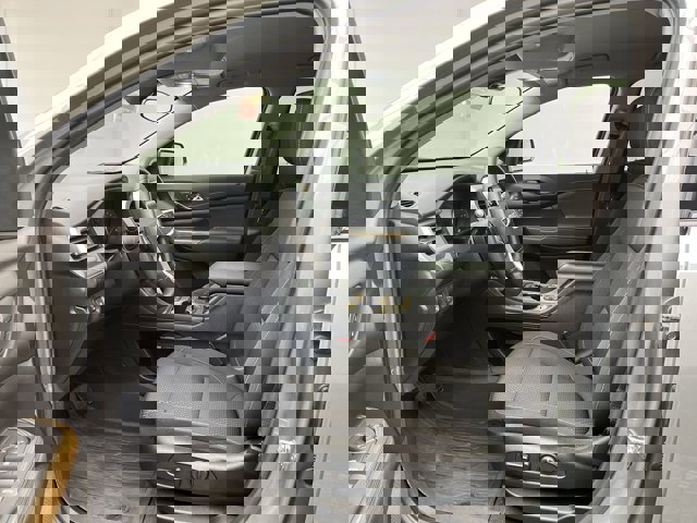 2023 Gmc Acadia SLE photo 2