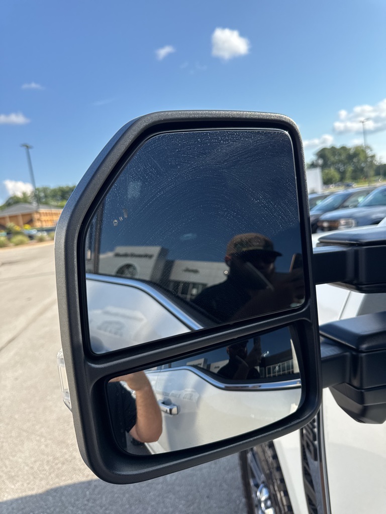 2024 Ford F-250 Limited photo 9