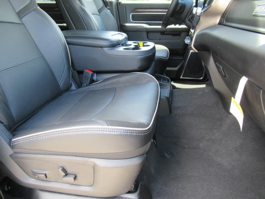 2024 Ram 2500 Laramie photo 8
