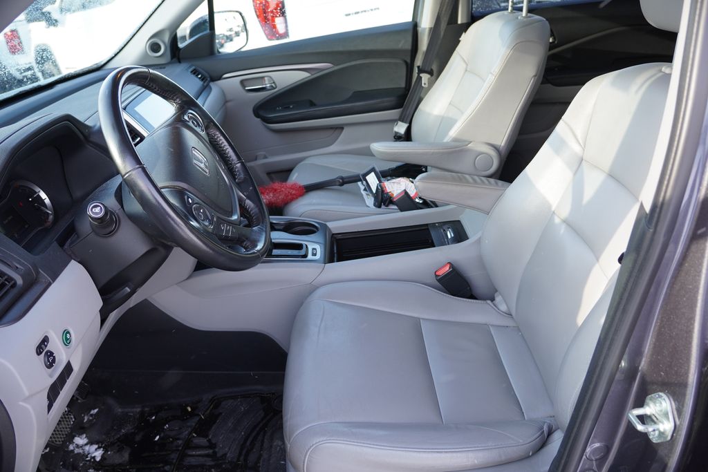 2016 Honda Pilot EX-L photo 4