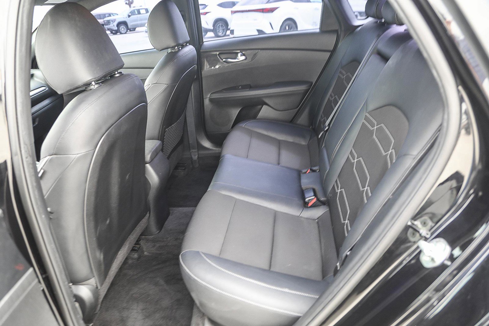 2023 Kia Forte GT-Line photo 17