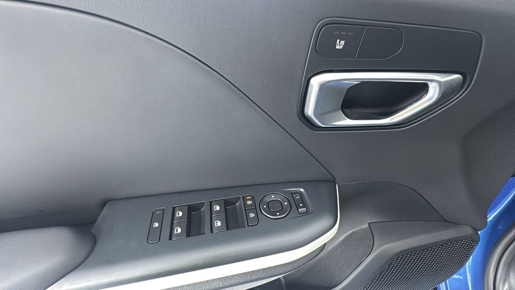 2025 Kia K4 GT-Line photo 17
